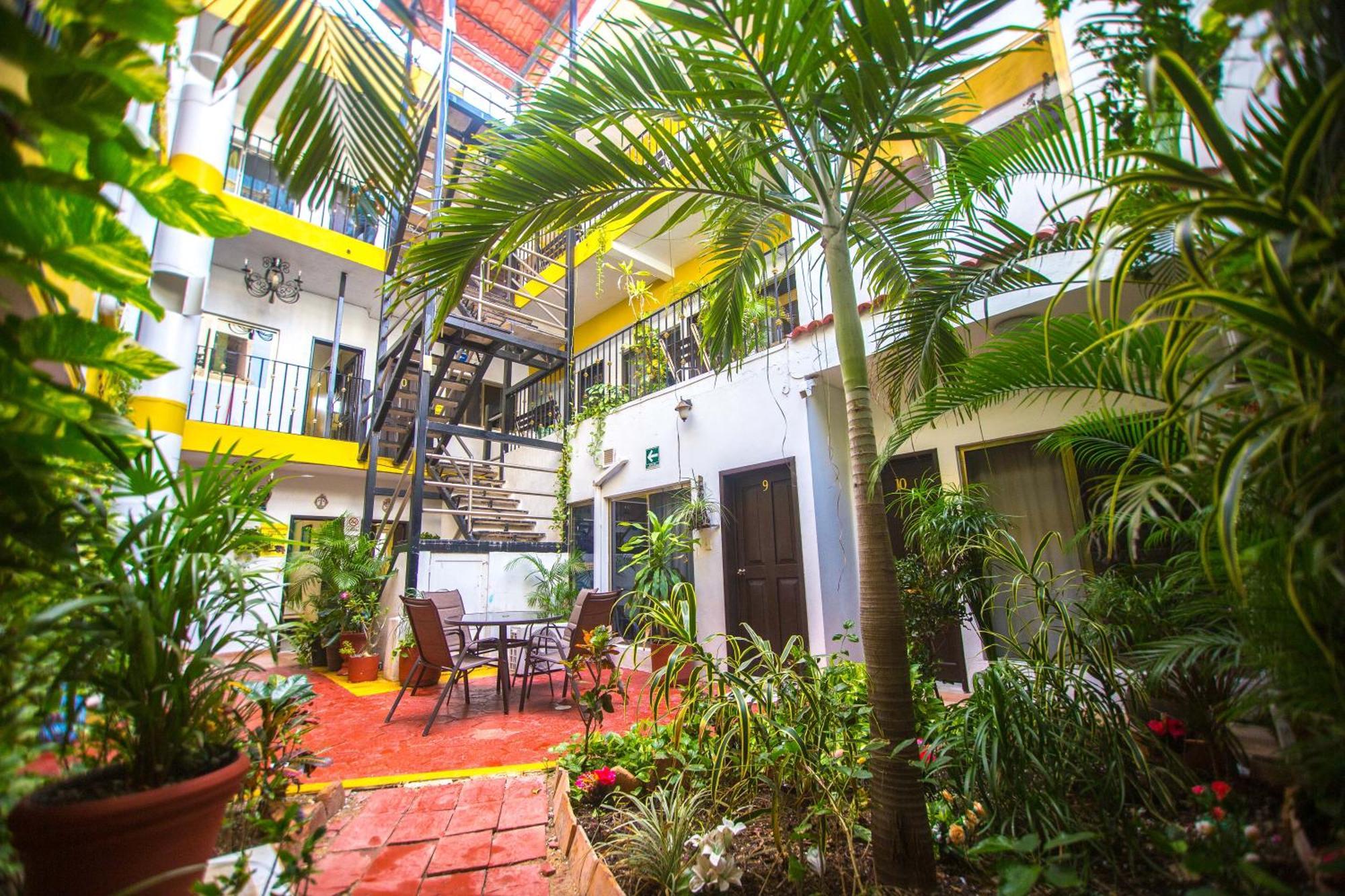 Hotel Melina Playa del Carmen Exterior photo